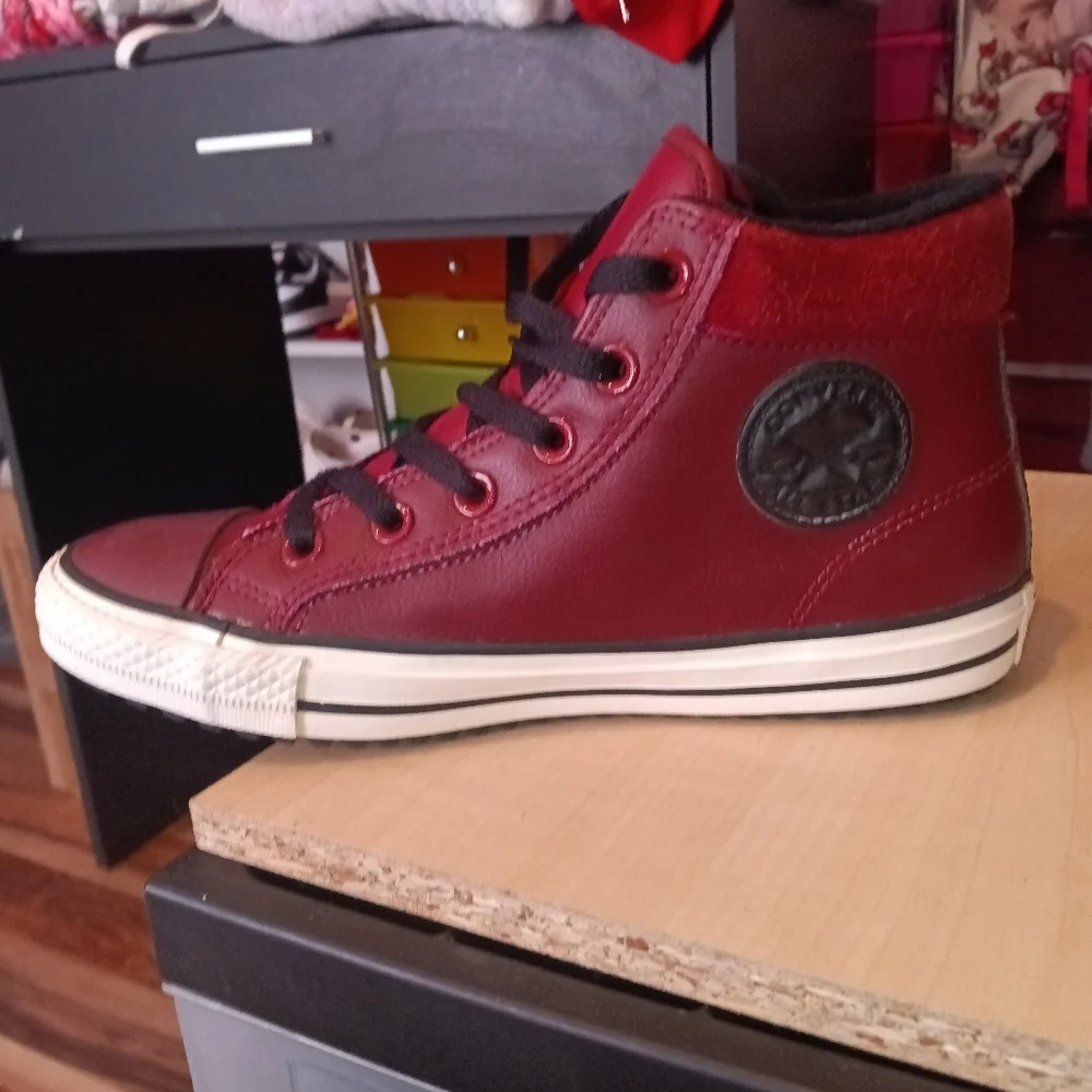 Converse - Picture 7 of 8